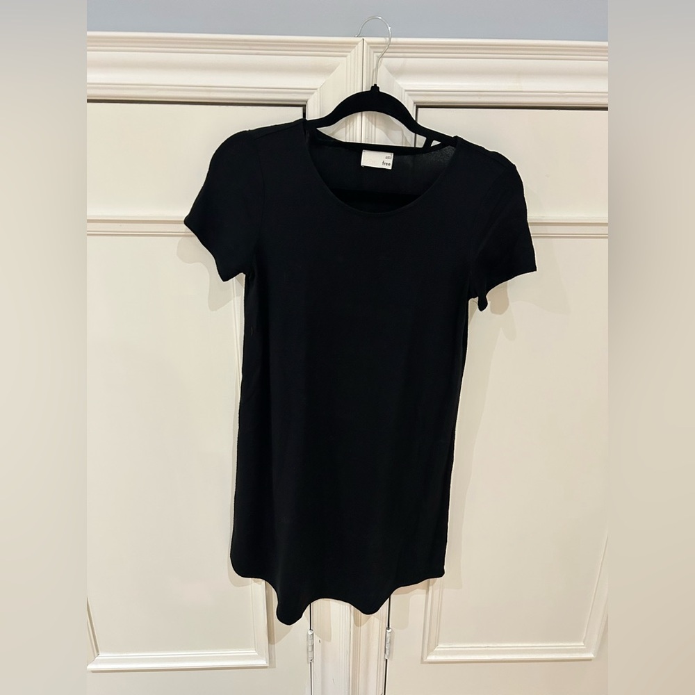 Aritzia - Wilfred Free Black Short Sleeve Dress, Size Small